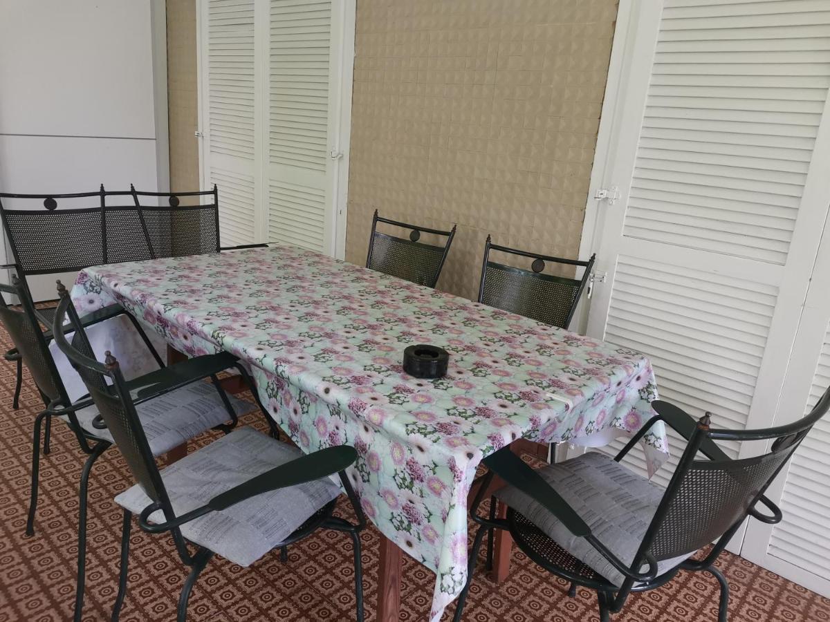 Pri Noni "Istracycle" Appartement Lucija Buitenkant foto