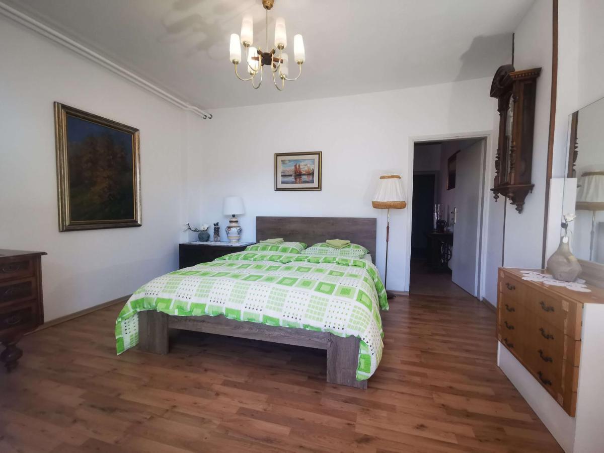 Pri Noni "Istracycle" Appartement Lucija Buitenkant foto