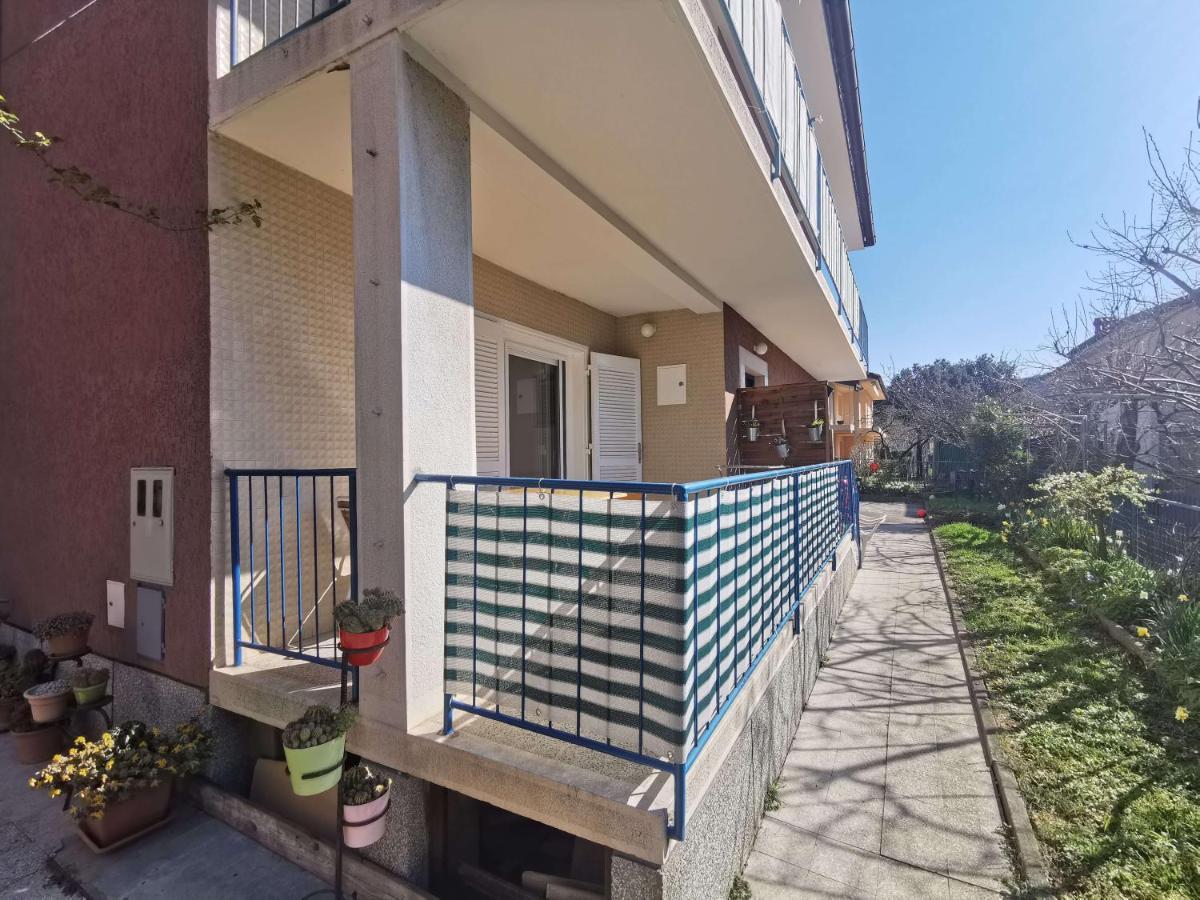 Pri Noni "Istracycle" Appartement Lucija Buitenkant foto